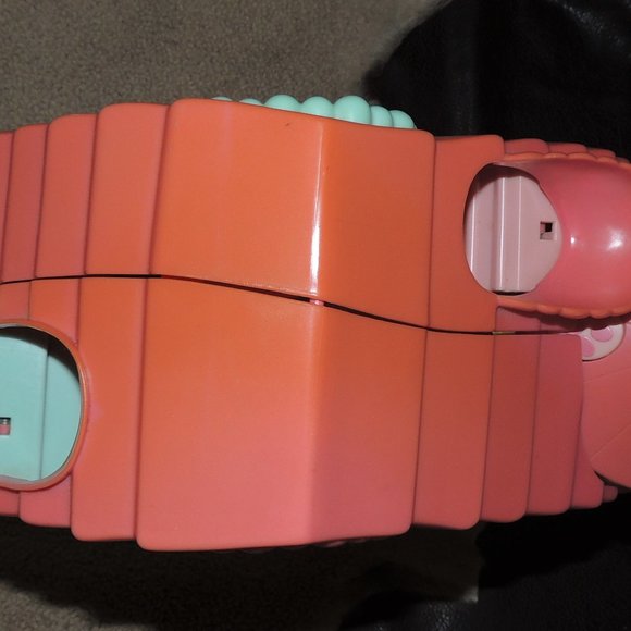 "Biggest Littlest Pet Shop" Playset w/pets - Picture 6 of 11